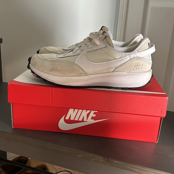 Women’s nike waffle debut - Picture 2 of 15